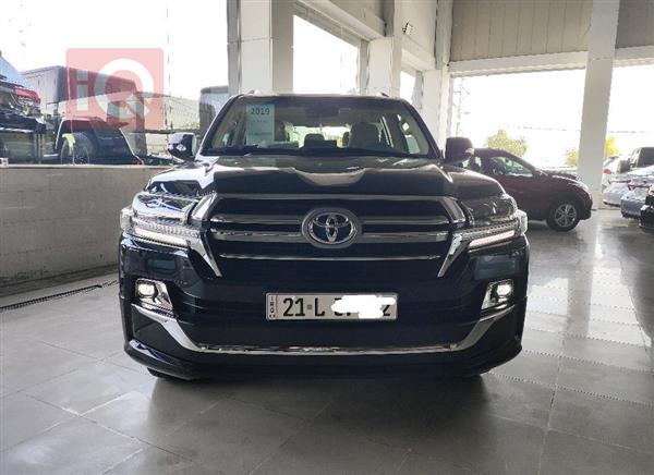 Toyota for sale in Iraq